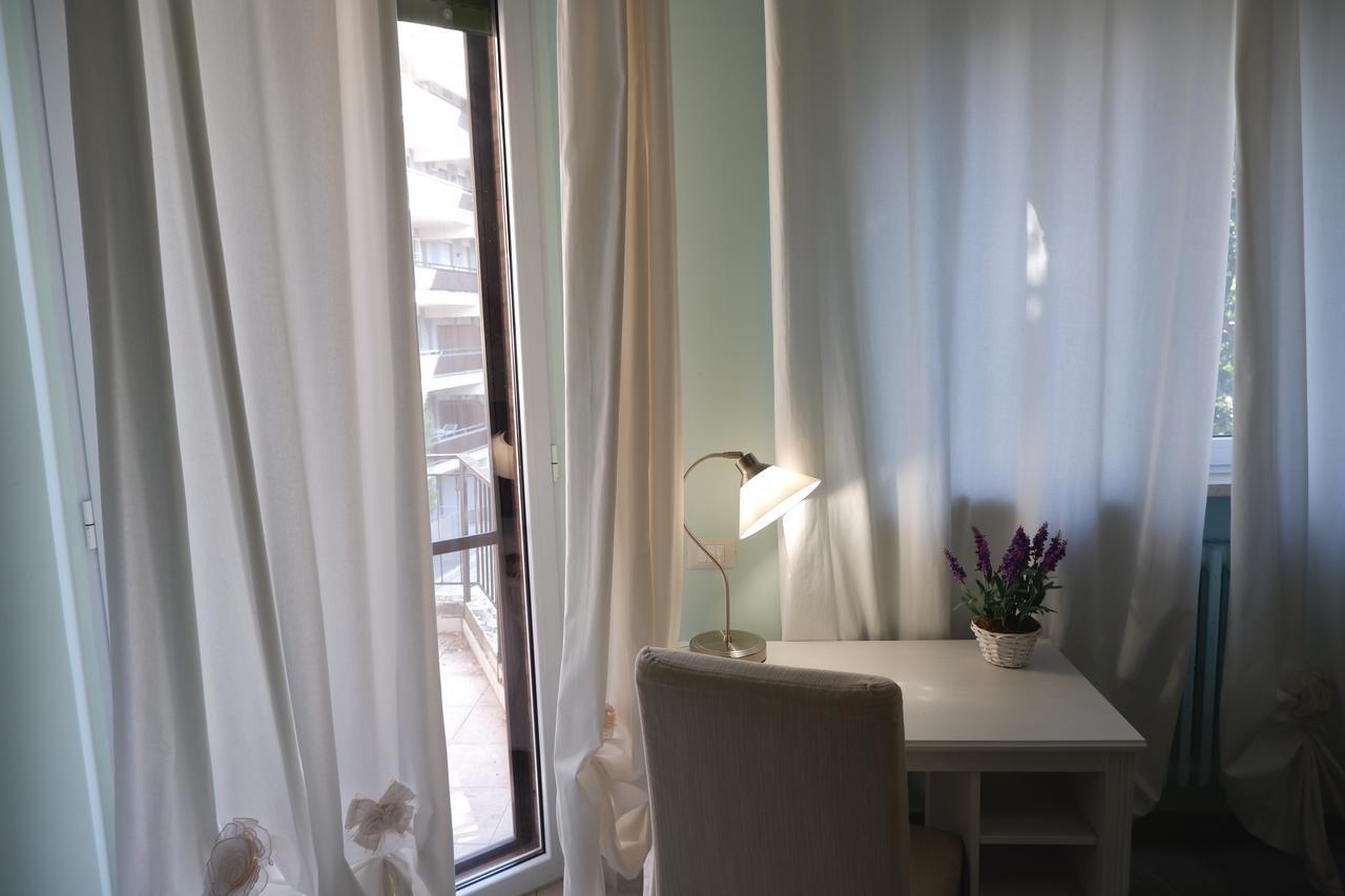 B&B Il Giardino In Citta - Parcheggio Privato Gratuito Foggia Eksteriør bilde