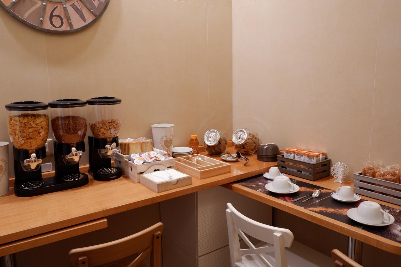 B&B Il Giardino In Citta - Parcheggio Privato Gratuito Foggia Eksteriør bilde